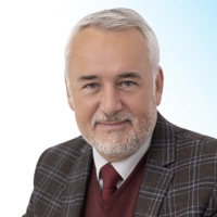 Krótkowzroczność u dziecka. Skąd się bierze i jak jej zapobiegać?